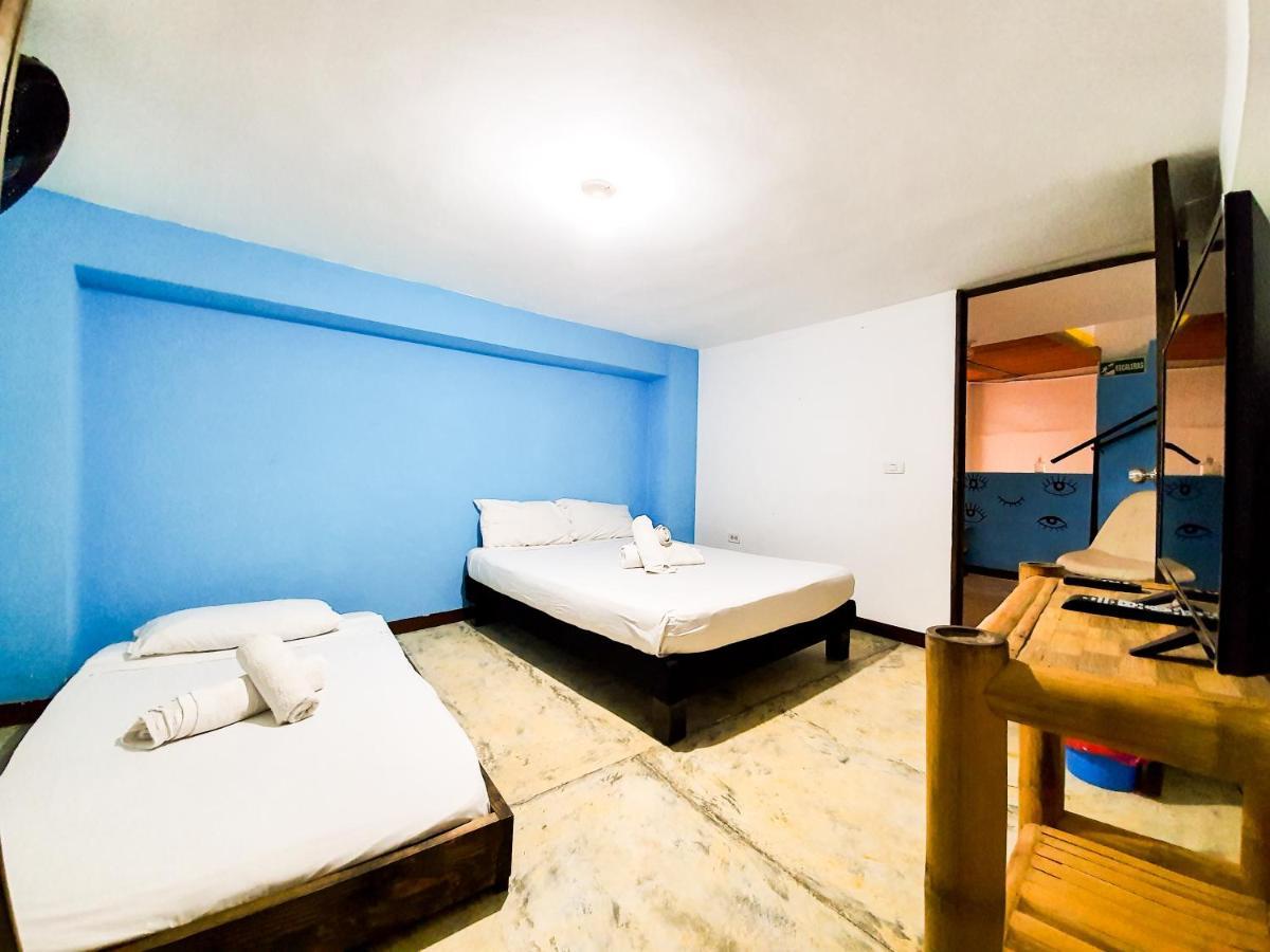 Hostal La Mercedes Street Cali Exterior photo